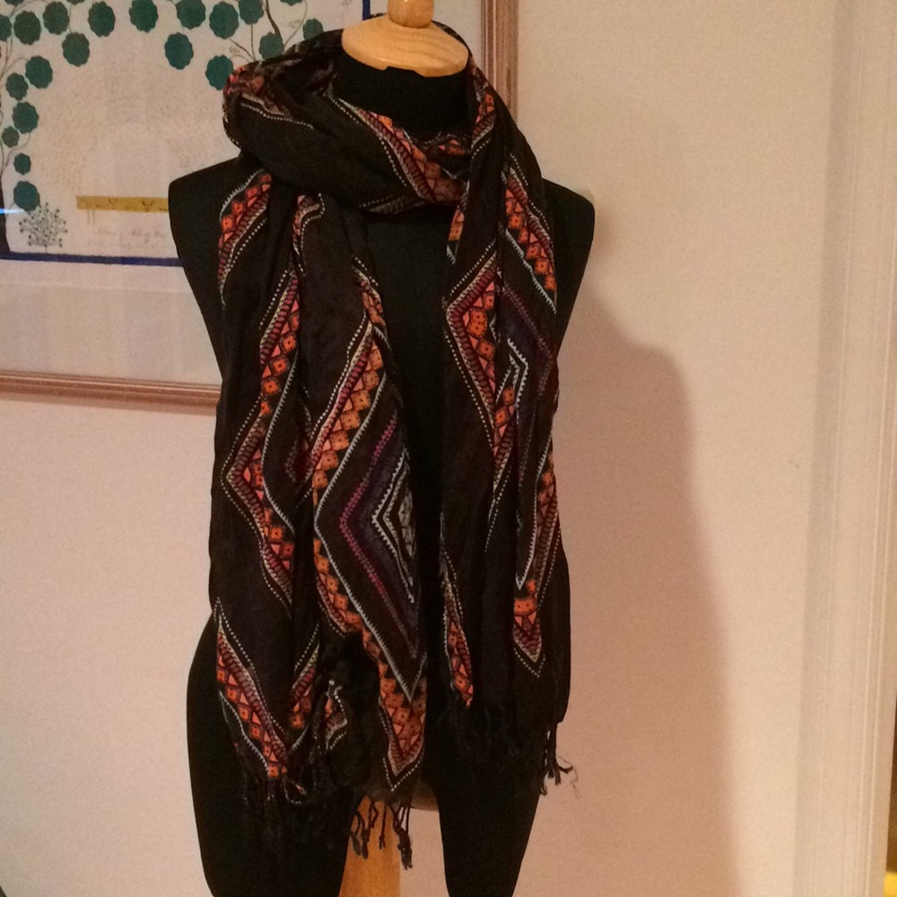4/$15 SUPER SALE Patterned Scarf